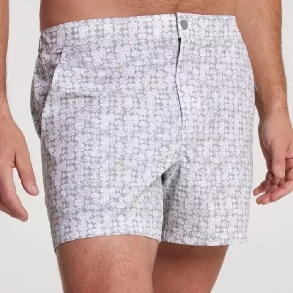 Men's Athletic Swim Shorts in Light Gray Mosaic Print